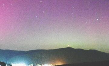FOTO: Divadlo na oblohe. Takto vyzerala polárna žiara v Bratislavskom kraji