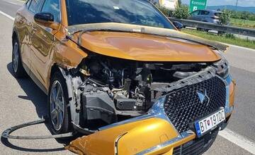 FOTO: Vodič z miesta nehody ušiel