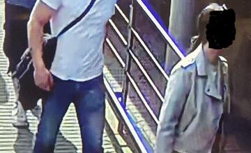 FOTO: Pomôže polícii odhaliť totožnosť muža, ktorý bol svedkom krádeže v Pezinku