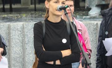 FOTO: Zamestnanci RTVS štrajkovali pred ministerstvom kultúry