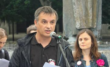 FOTO: Zamestnanci RTVS štrajkovali pred ministerstvom kultúry