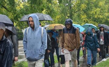 FOTO: Zamestnanci RTVS štrajkovali pred ministerstvom kultúry