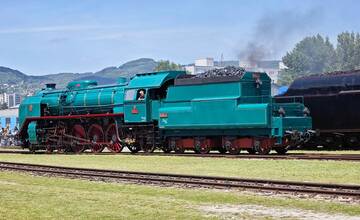 FOTO: V Rači sa koná celoslovenský zraz historických železničných vozidiel