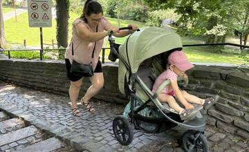 FOTO: Na Partizánskej lúke vznikne nová lávka pre vozíky a kočíky
