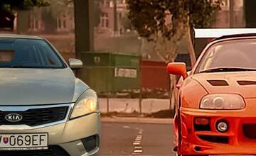 FOTO: Bratislavčan predáva Kiu svojsky. Auto údajne predbehlo Paula Walkera