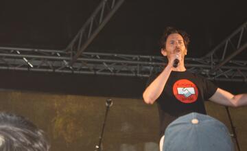 FOTO: Kultúrny štrajk v Bratislave. Na pódiu vystúpil aj Tomáš Maštalír