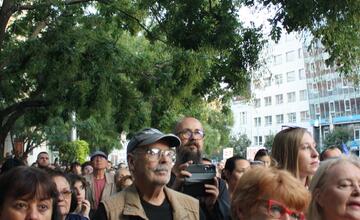 FOTO: Kultúrny štrajk v Bratislave. Na pódiu vystúpil aj Tomáš Maštalír
