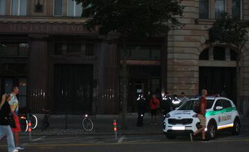 FOTO: Kultúrny štrajk v Bratislave. Na pódiu vystúpil aj Tomáš Maštalír