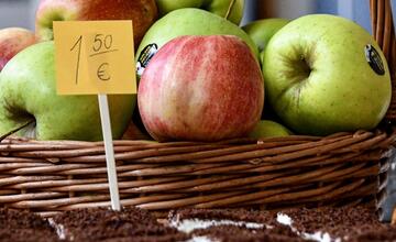 FOTO: Jablkové hodovanie v Pezinku 2024