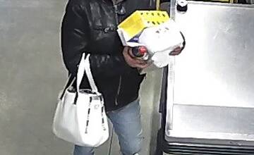 FOTO: Polícia pátra po osobe podozrivej z krádeže v Devínskej