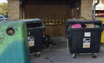 FOTO: V Petržalke cez víkend horeli kontajneri 