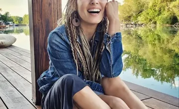 FOTO: Na Jaroveckom ramene horí hausbót, v jednom z nich býva aj známa moderátorka