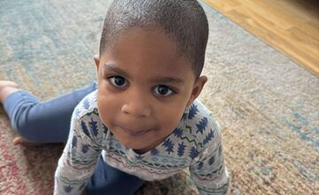 FOTO: Dvojročný Jacob zomrel v objatí rodičov, lekári matku nevypočuli