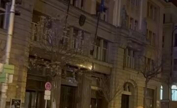 FOTO: Protest umelcov na Námestí SNP v Bratislave