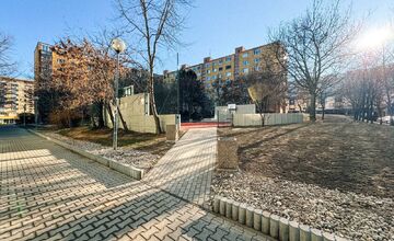 FOTO: Detské ihrisko vo vnútrobloku Štefana Králika v Devínskej Novej Vsi je novootvorené