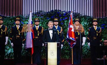 FOTO: Prezident Pellegrini udelil štátne vyznamenania. Kto je medzi ocenenými?