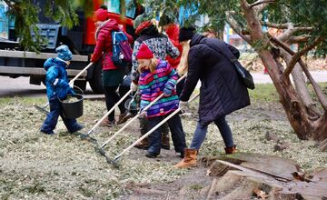 FOTO: Novoročná mulčovačka 2025 v Sade Janka Kráľa v Petržalke