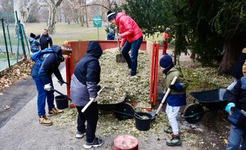 FOTO: Novoročná mulčovačka 2025 v Sade Janka Kráľa v Petržalke