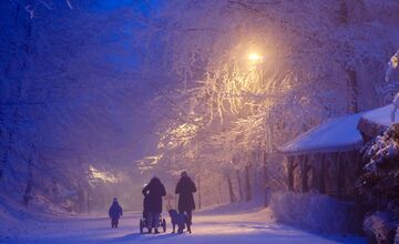FOTO: Hmla nevadí, boby to istia! Takto vyzerajú večerné sánkovačky na Kamzíku