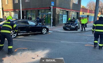 FOTO: Nehoda Ladislava Kamenického na Karadžičovej ulici