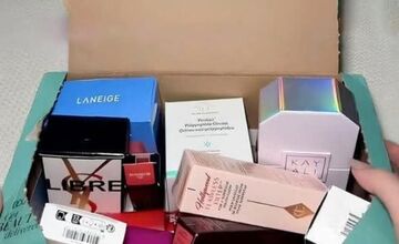 FOTO: Dávajte si pozor na podvodnú reklamu. Chcú predať kozmetiku Douglasu