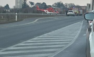 FOTO: Vážna nehoda medzi Čakajovcami a Dražovcami 