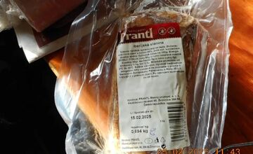 FOTO: Inšpektori kontrolovali predajne potravín. Našli v nich pleseň, špinu aj papriku plnú pesticídov