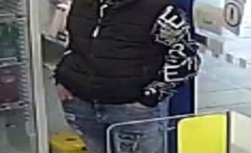 FOTO: Polícia pátra po žene a mužovi, ktorí neoprávnene použili cudziu kartu