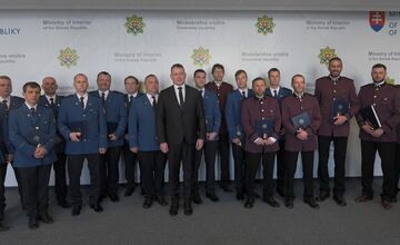 FOTO: Hasiči smútia: Tomáš (†38) bol bojovník, súboj s ťažkou chorobu ale prehral