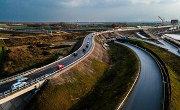 FOTO: Križovatka diaľnic D1 a D4 z vtáčej perspektívy