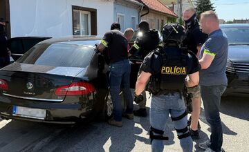 FOTO: Medzinárodne hľadaného Slováka dolapila polícia