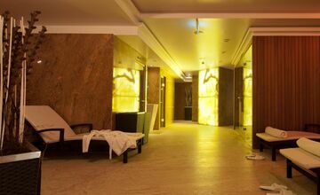 FOTO: Glváčov hotel v rakúskych Alpách