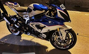 FOTO: Pri Čuňove chytili dodávku s dvomi ukradnutými motorkami