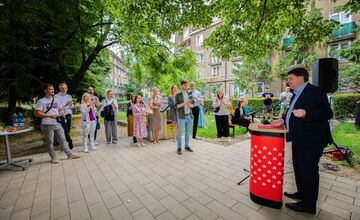FOTO: Staré Mesto obnovilo ihrisko aj verejný priestor na Záhrebskej  