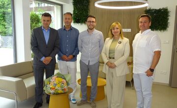 FOTO:  V Karlovke otvorili vôbec prvý domov pre seniorov