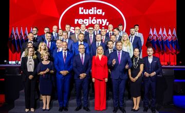 FOTO: Snem Hlasu-SD v Poprade