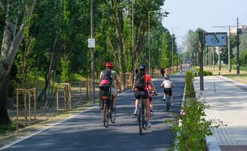 FOTO: Novú križovatku na Jantárovej ceste konečne otvorili