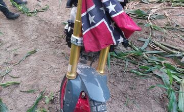 FOTO: Polícia hľadá majiteľa kradnutej motorky, páchateľa našli v Ivanke pri Dunaji