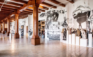 FOTO: Dielo zo Zvolenského zámku od českých umelcov skončilo v kontajneri