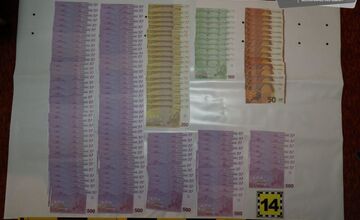 FOTO: Polícia zadržala muža, ktorý prenasledoval študentky z Ekonomickej univerzity v Bratislave. Toto našla u neho doma