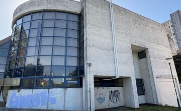 FOTO: Petržalka kúpi byty na Rovniankovej ulici 