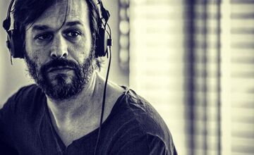 FOTO: Herec zo Súdnej siene kritizuje Mikulčíka a Hajdu pre oslavy na Devíne