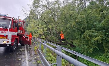 FOTO: Extrémne počasie sužuje aj Česko, detské tábory museli predbežne ukončiť