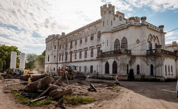 FOTO: Rekonštrukcia kaštieľa v Rusovciach