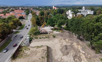 FOTO: Rekonštrukcia kaštieľa v Rusovciach