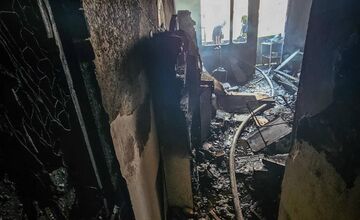 FOTO: Horí byt v Petržalke