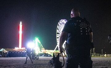 FOTO: Policajti pomáhali na Lovestreame