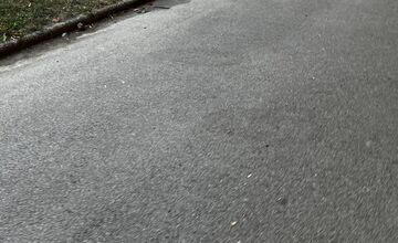 FOTO: Napätie v Ružinove stúpa, miestnych znepokojujú ľudia bez domova a narkomani