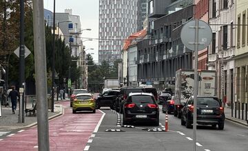 FOTO: Dopravný chaos na Dunajskej ulici