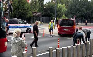 FOTO: Dopravný chaos na Dunajskej ulici